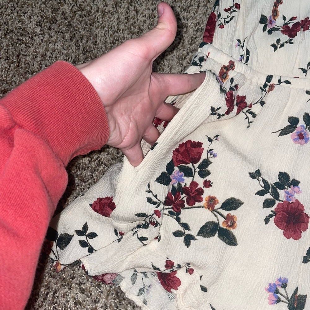 Romper - Picture 3 of 4